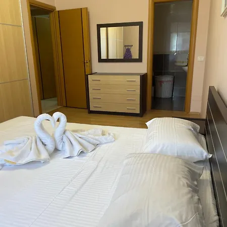 Affittacamere Shkoder Apartment *
