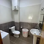 Shkoder Apartment 招待所 *